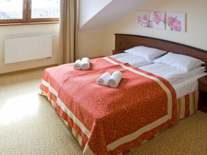 hotel pokoje apartamenty noclegi góry Sudety wypoczynek w Polsce